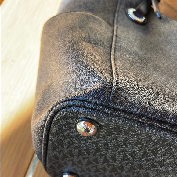 Michael Kors Jet Set Logo Black Signature Tote with Silver Hardware - Picture 7 of 14